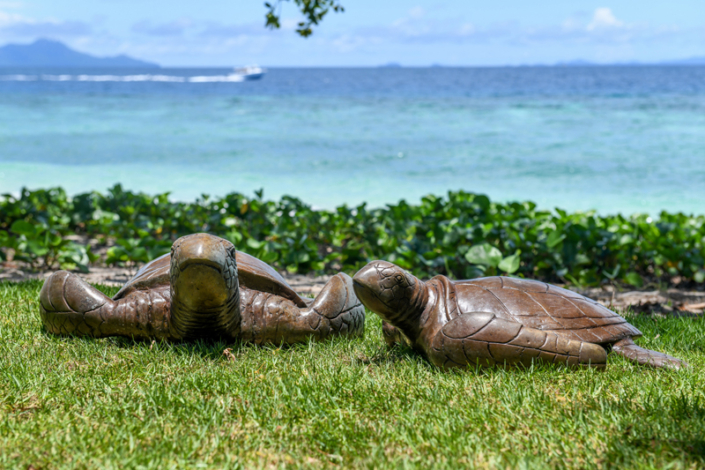 Taleitaki Residence - Turtle Sculptures - Luxury Fiji Accommodation - Vomo Island Fiji