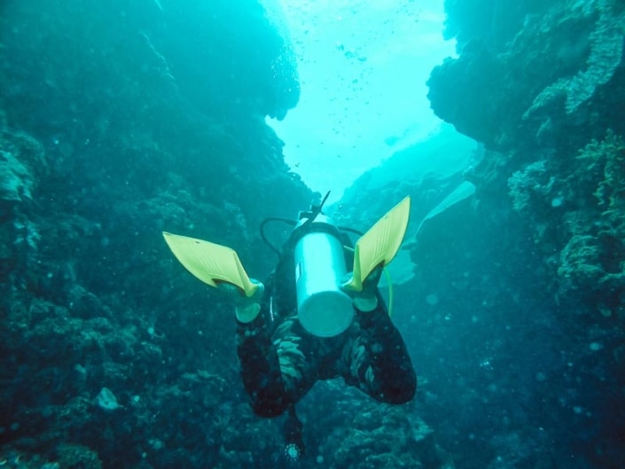 Vomo diving