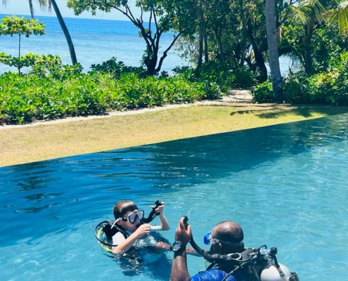 Bubble blowers course padi diving on vomo island fiji